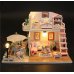 DIY drevený poschodový domček pre bábiky