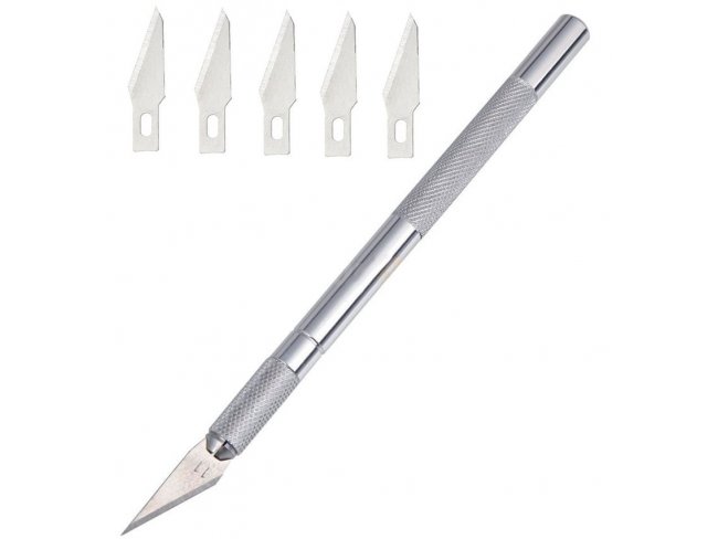 Nôž v tvare skalpela