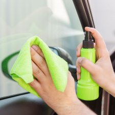 Čistiaca sada na čelné sklo a monitory