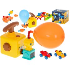 Detská hra s nafukovacími balónikmi mačka