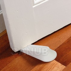 Sada dverových klinov – plast, biela – 4 ks / balenie