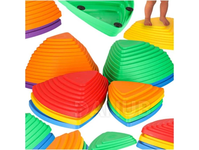 Senzorická cesta - riečne kamene - 11 farebných prvkov