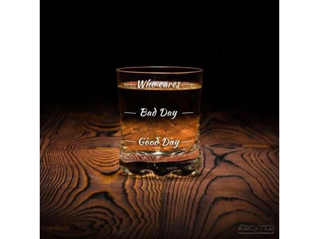 Pohár na whiskey: Who Cares