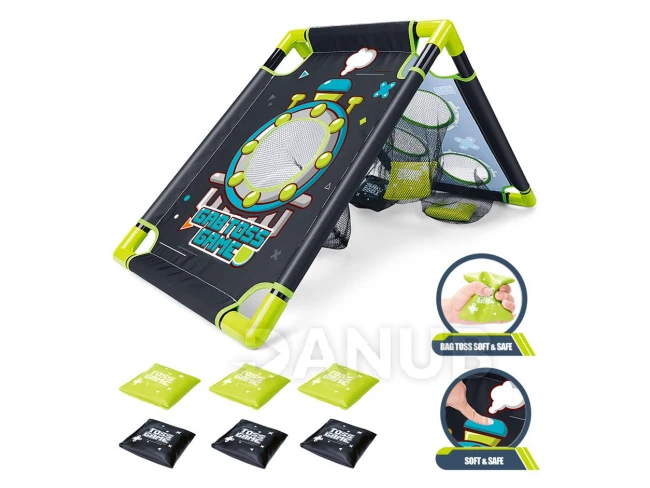 Arkádová hra hádzanie vriec na cieľ