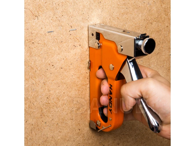 Sada ručných zošívačiek - zošívačka + 3 svorky