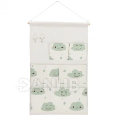 Nástenný organizér - 5 vreciek - mraky na béžovej