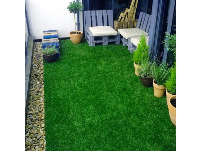 Dlaždice s umelou trávou - 30 x 30 cm - 6 ks / balenie